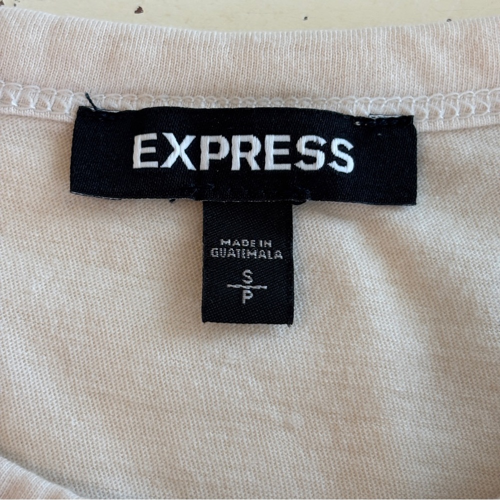 Express Lips Graphic Sequins Tank Top Women's S/P Creme - Picture 4 of 6